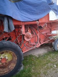 Mietitrebbia M 84 Laverda