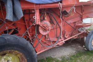 Mietitrebbia M 84 Laverda