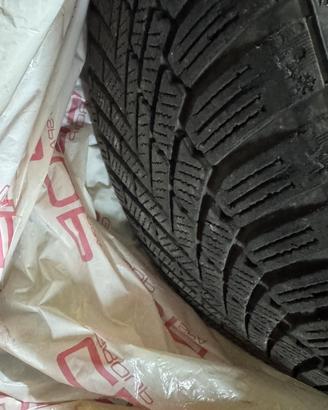 225/50r17v xl Treno gomme invernali continental