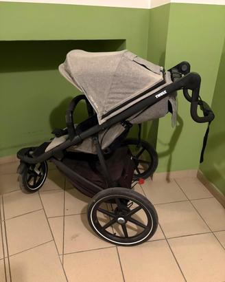 passeggino Thule con navicella e accessori
