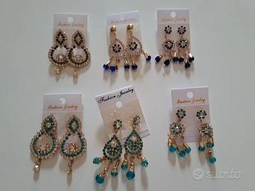 Orecchini pendenti bigiotteria