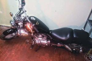 moto Yamaha Virago 250
