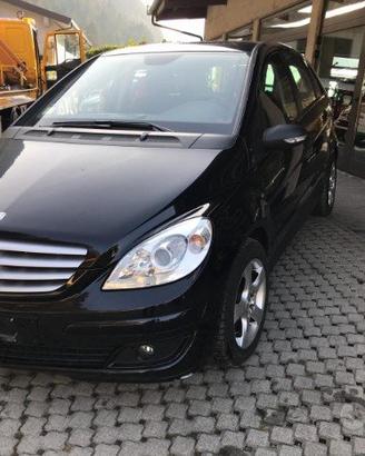 Ricambi Mercedes Classe B 180 2006 nera