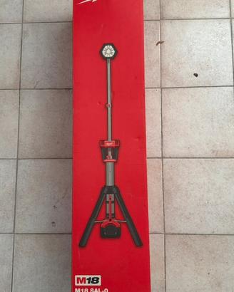 Faro LED Milwaukee M18 SAL-0 220-240V