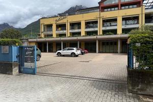 Immobile di 445 m² con 1 locale a Abbadia Lariana