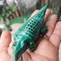 scultura coccodrillo in pietra di vera Malachite 