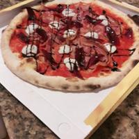 Pizzaiolo con 16 anni esperienza