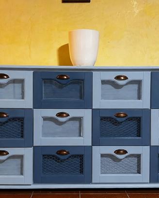 Cassettiera in legno