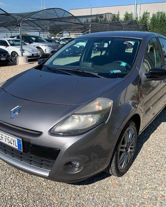 RENAULT Clio 1.2 16V 5 porte Luxe