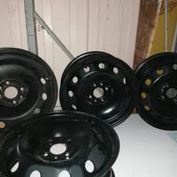 Treno di cerchioni Fiat Idea anno 2004