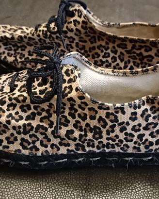 Espadrillas chiuse leopardate Castaner