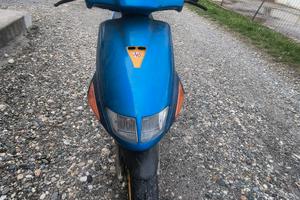 scooter Aprilia SR 50 
