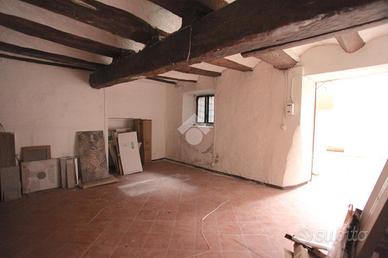 MAGAZZINO A PINEROLO