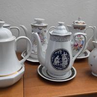 Teiere Vintage in Porcellana con Decori Floreali