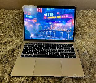 Apple Macbook Air Retina 13"