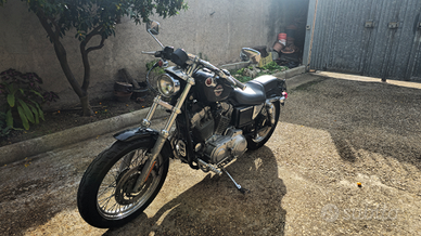 Harley Davidson sportster 883