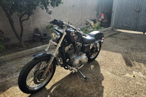 Harley Davidson sportster 883