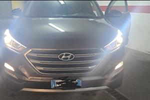 Hunday tucson 1.7 CRDI xpossible 