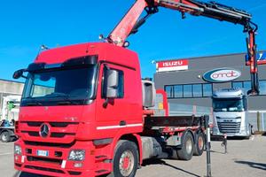 Mercedes Benz 2548 con GRU RIF.5248