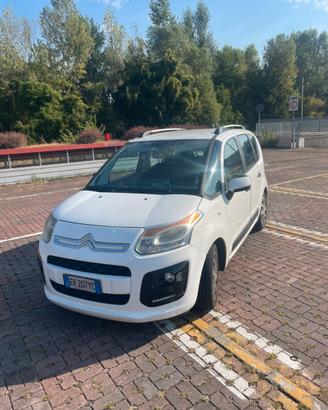 C 3 Picasso-1.6 hdi- Molti lavori eseguiti