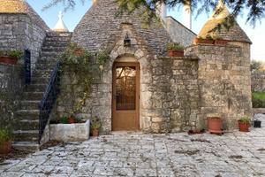 Trulli in Valle d'Itria - Locorotondo