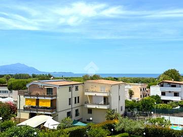 5 LOCALI A BACOLI