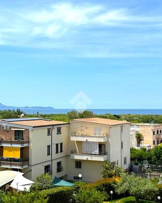 5 LOCALI A BACOLI
