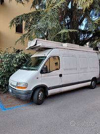 furgone con tenda automatica 