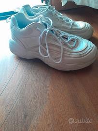 scarpe bianche 