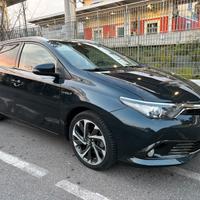 Toyota Auris 1.8 hibrid 2016