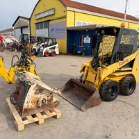 Mini pala GEHL SL 1625 con accessori