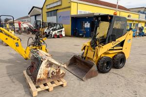 Mini pala GEHL SL 1625 con accessori