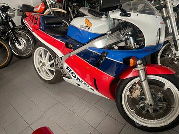 Honda VFR 750 R