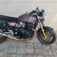 Suzuki gsx 750 inazuma cafe race 