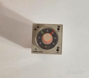 Omron H3CR-F8 Timer