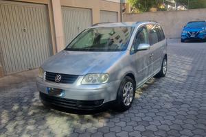 vw touran 