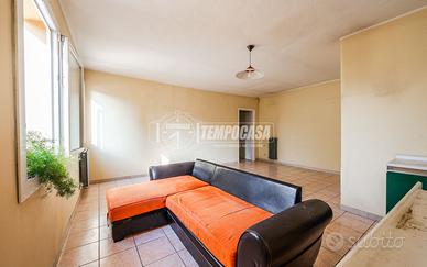 Trilocale al primo piano con cantina