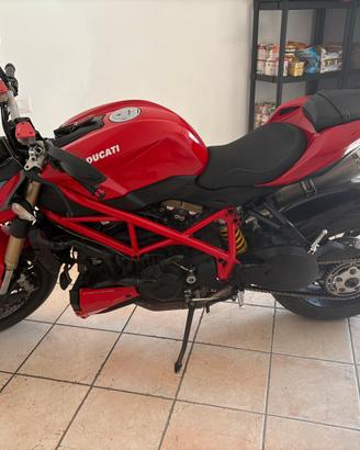 Ducati Streetfighter  848