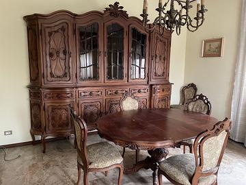 Mobile tavolo e sei sedie barocco piemontese