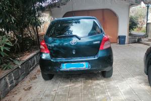 Toyota  yaris