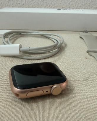 Apple Watch SE GPS 40mm Gold - leggi descrizione