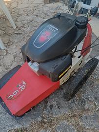Decespugliatore professionale a trazione Honda