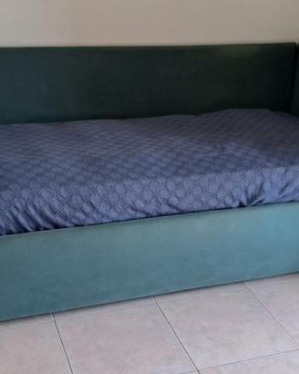 Letto singolo con secondo posto estraibile