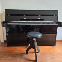 Pianoforte verticale Yamaha