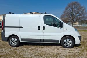 Vivaro 2.0 Tdi - Anno 2013 - Furgone 3 Posti