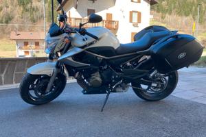 Yamaha XJ6 600cc del 2010