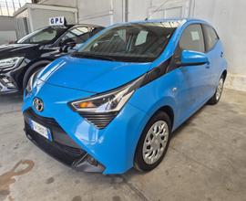 TOYOTA Aygo 1.0 VVT-i 72 CV 5 porte x-cite