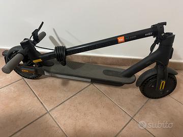 Xiaomi mi1S electric scooter monopattino elettrico