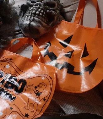 Halloween maschere e borse