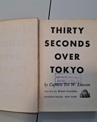 LIBRO STORICO ORIGINALE DEL 1943 – “THIRTY SECONDS